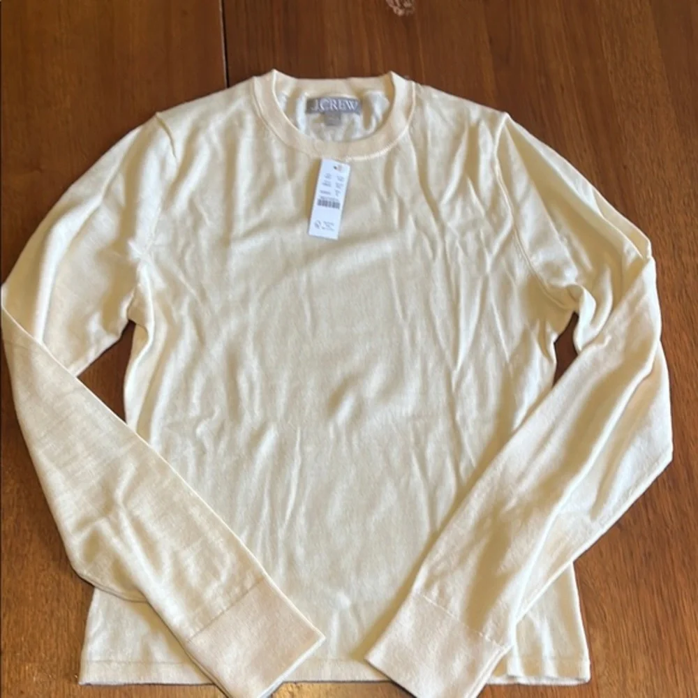 J.Crew Women’s Cream Knit Top – Classic Short Sleeve Sweater Style, Size S NWT - Picture 3 of 10